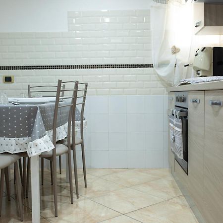 Apartamento Dimora De Curtis Nápoles Exterior foto