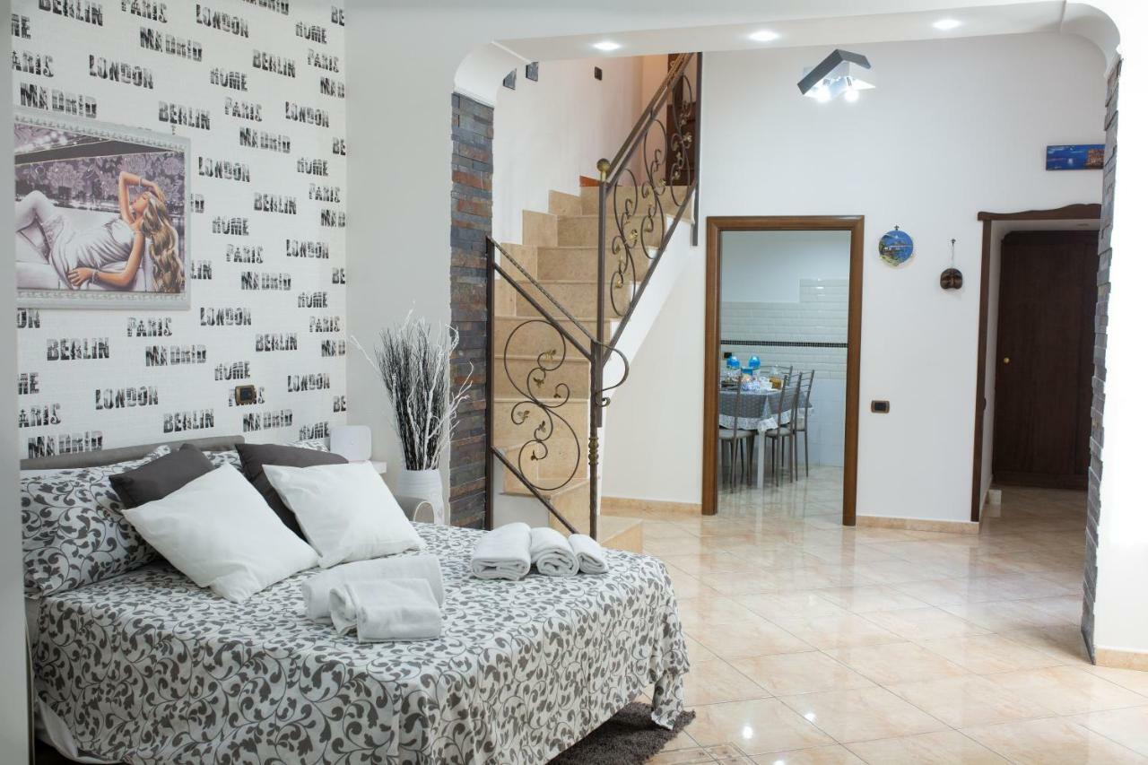 Apartamento Dimora De Curtis Nápoles Exterior foto