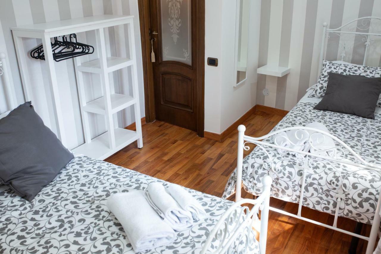 Apartamento Dimora De Curtis Nápoles Exterior foto